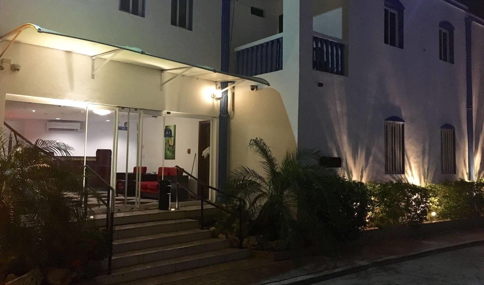 Curacao Suites Hotel วิลเลมสตัด ภายนอก รูปภาพ